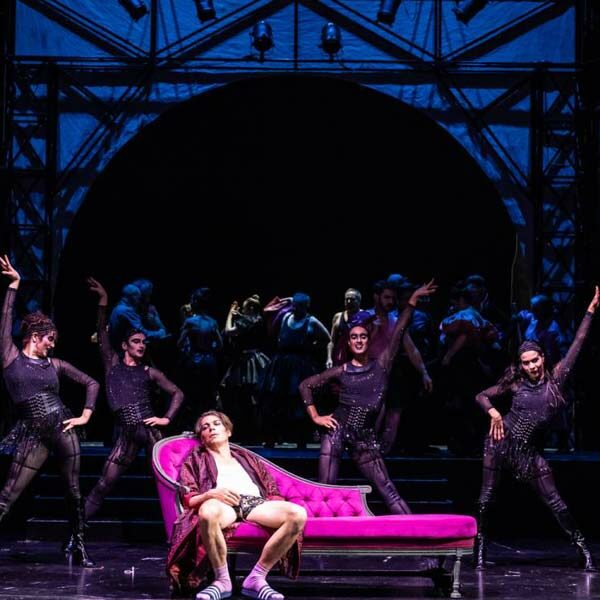Kiss_me_Kate_musical_1_DNT